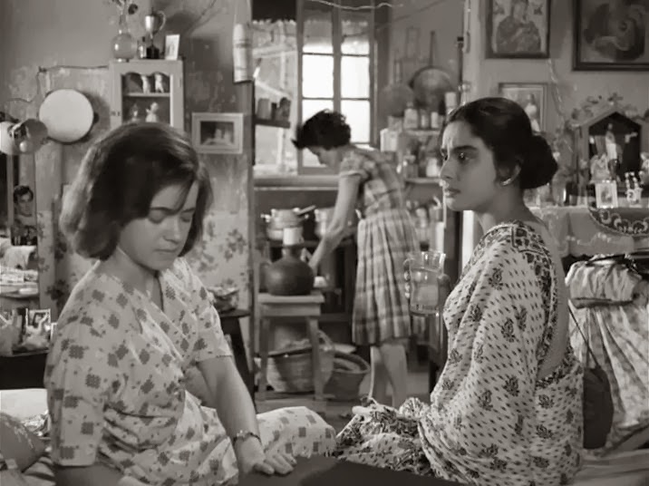 Still from Mahanagar
